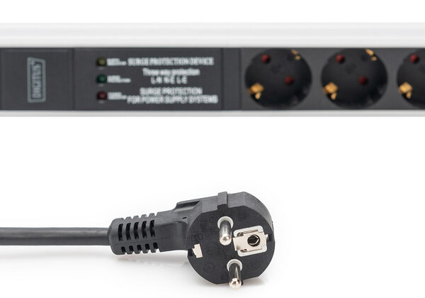 19 inch verdeeldozen, 6-voudig, 1HE, netfilter