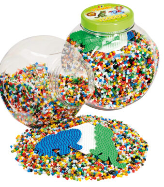 Hama kralenbordenset en strijkkralen in kunststofdoos