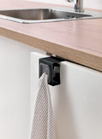 Metaltex handdoekhouder, haak voor kastdeur, vierkant, zwart/grijs