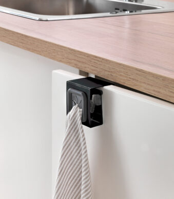 Metaltex handdoekhouder, haak voor kastdeur, vierkant, zwart/grijs