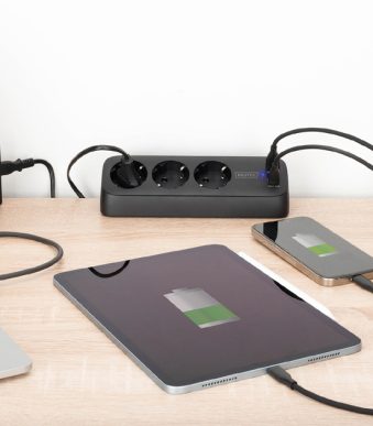 DIGITUS stekkerdoos 3-voudig + 3x USB, zwart