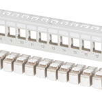 DIGITUS 19" modulair patchpaneel, 24-poort, geïnstalleerd, grijs