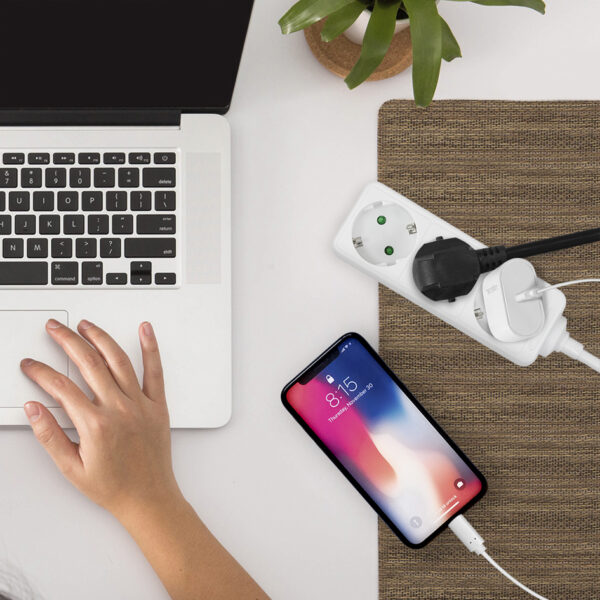 LogiLink Stekkerdoos 3-voudig zonder schakelaar wit